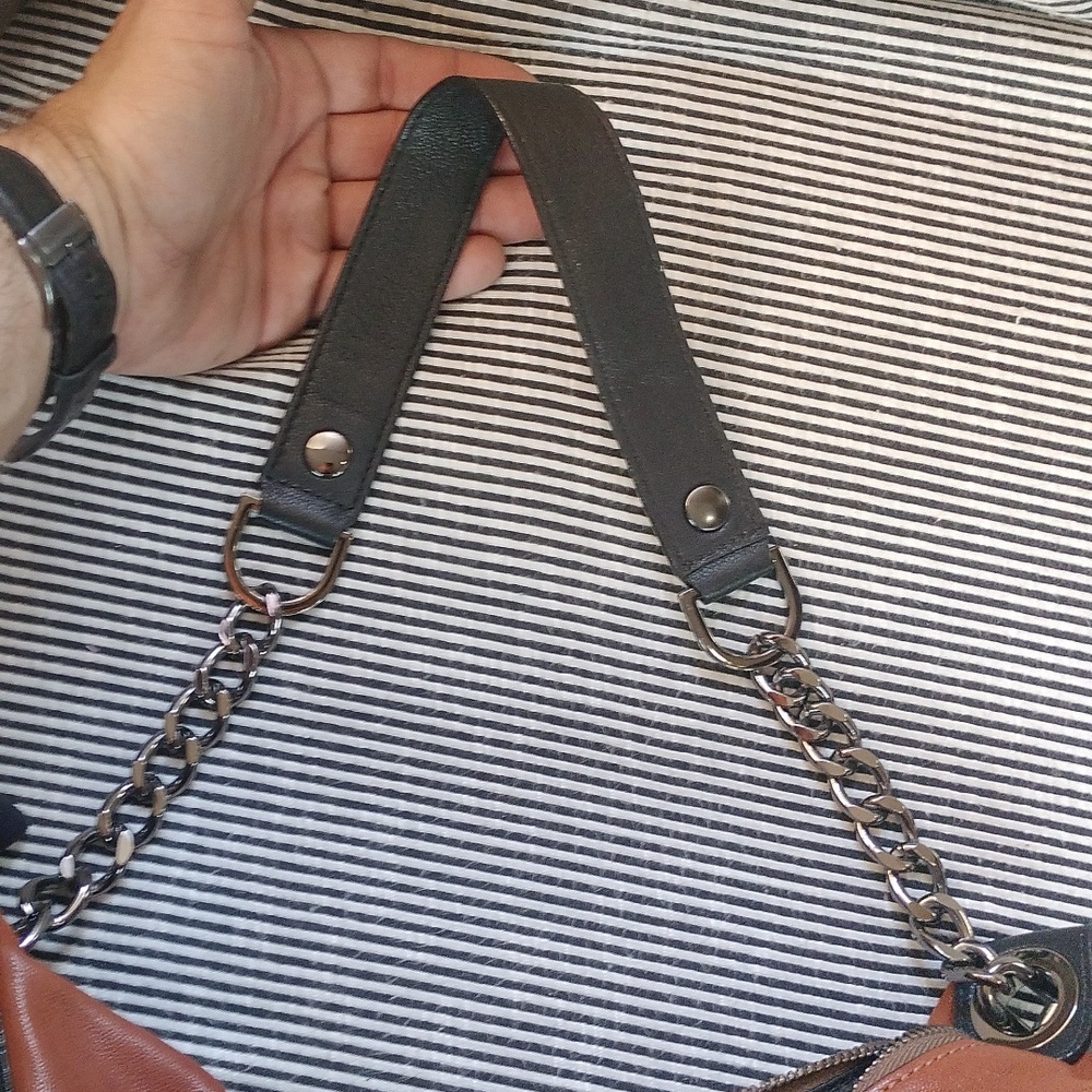 Michele Brown and black leather shoulder bag. BEAUTIFUL! - Picture 16 of 16